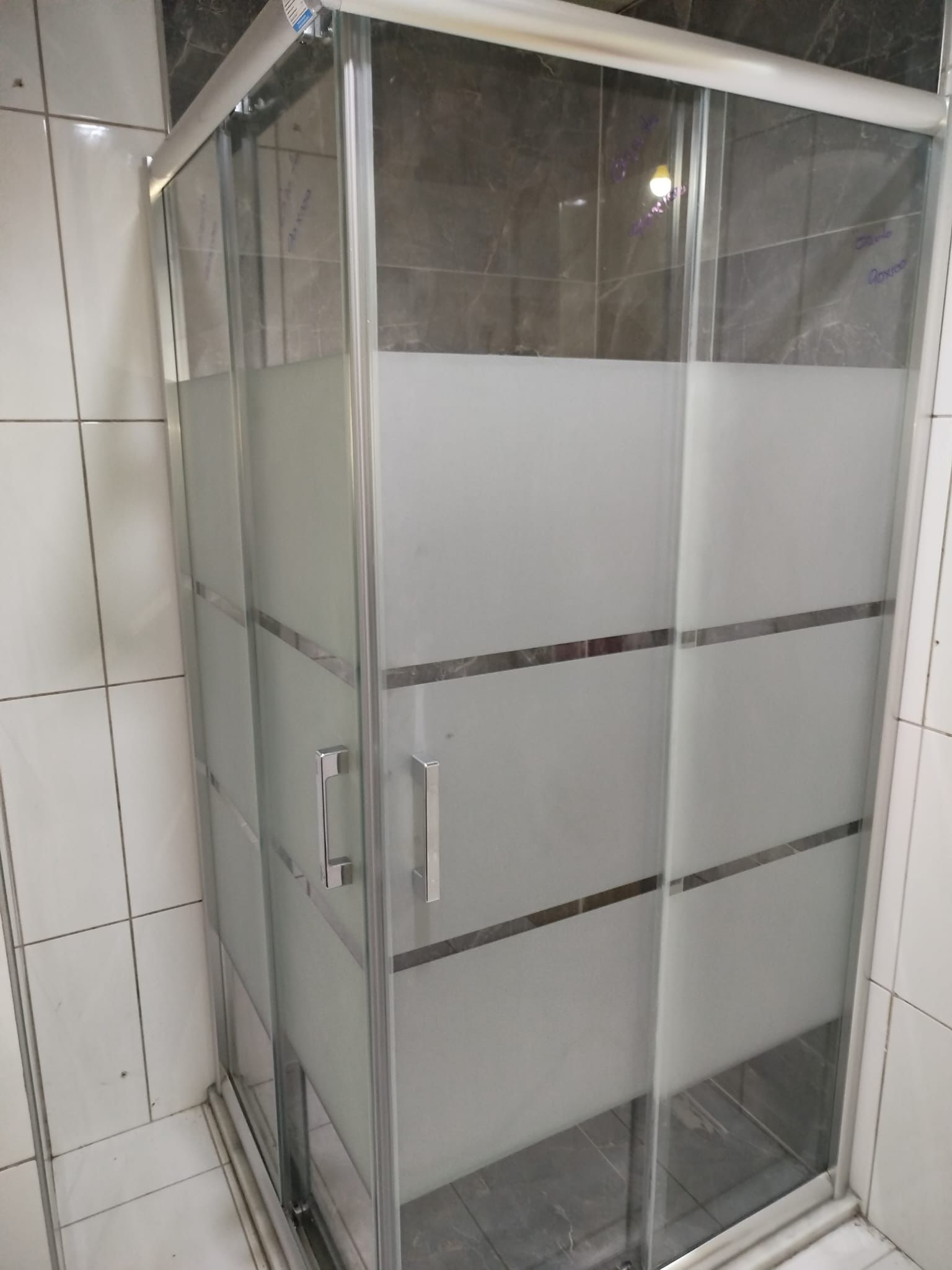 Krom Profilli Köşe Duşakabin
