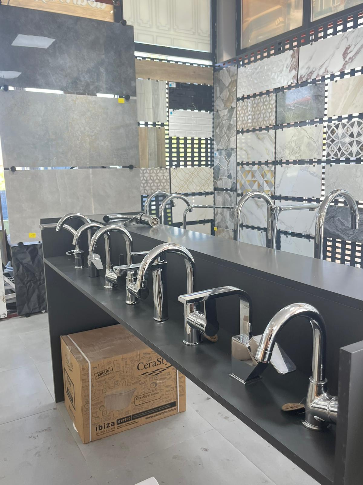 Farklı Model Batarya ve Seramik Panel Sergisi